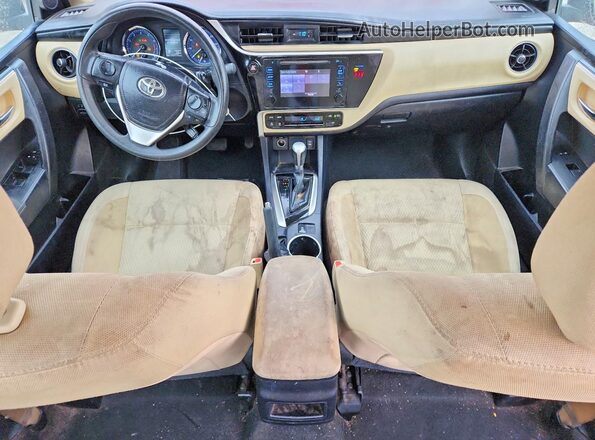 2T1BURHE3KC236832 2019 TOYOTA LL Red Widok deski rozdzielczej