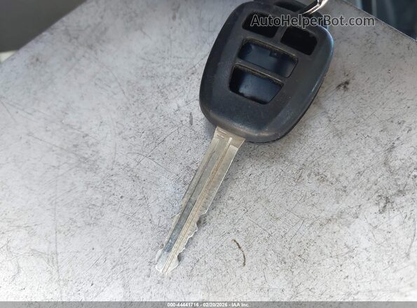 2T1BURHE5KC143875 2019 TOYOTA LL Серебряный Вид панели приборов