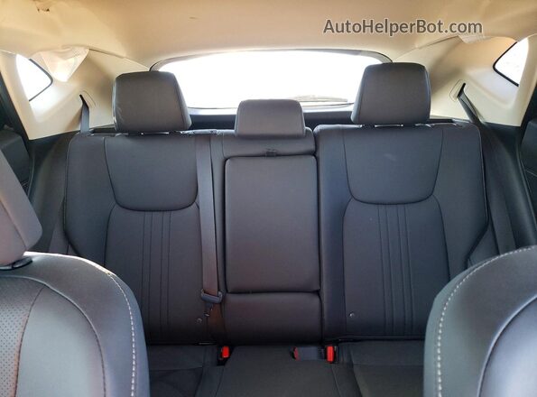 2T2ADCAZ0SC024472 2025 LEXUS NX Silver Widok tylnych siedzeń