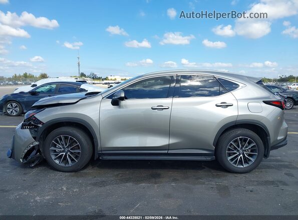 2T2AKCEZ6SC047397 2025 LEXUS NX 350H Silver Vista interior de 360 grados