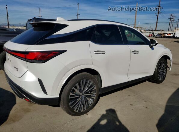 2T2BBMCA2PC008188 2023 LEXUS RX Белый Передняя правая четверть