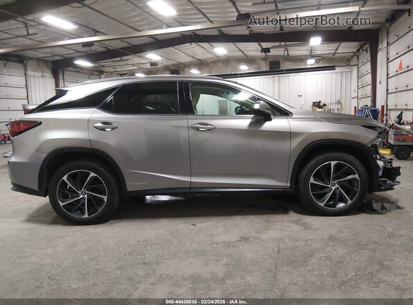2T2BGMCA5JC020960 2018 LEXUS RX 450H Серебряный Панорамный вид салона 360°