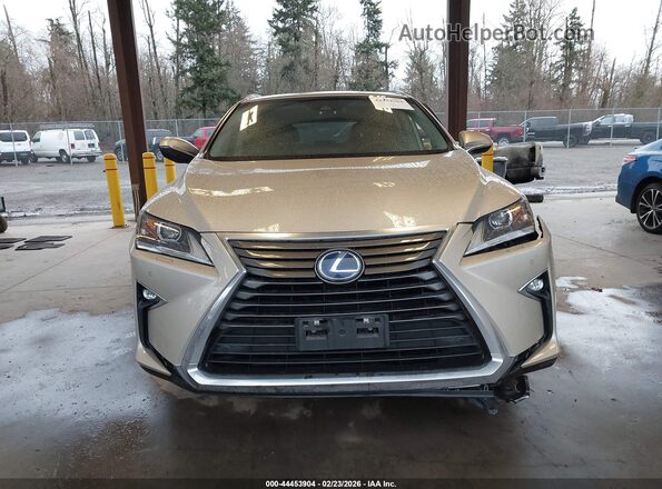 2T2BGMCA6JC028100 2018 LEXUS RX 450H Кремовый Вид задней части салона
