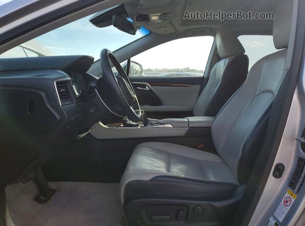2T2BZMCA0GC004944 2016 LEXUS RX Серебряный Вид салона спереди