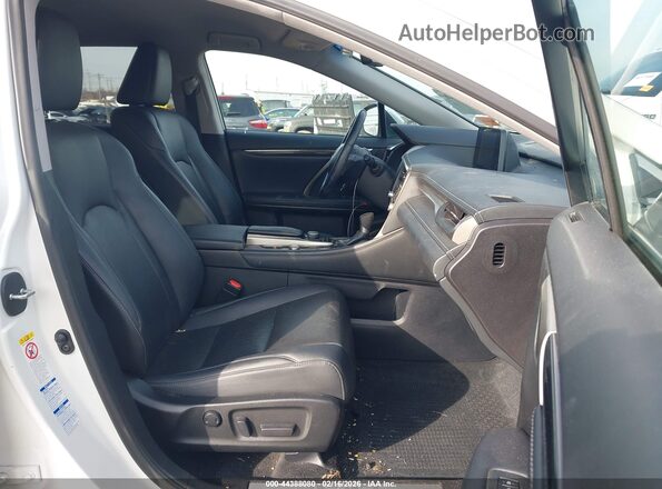 2T2BZMCA2HC114458 2017 LEXUS RX 350 Белый Вид салона спереди