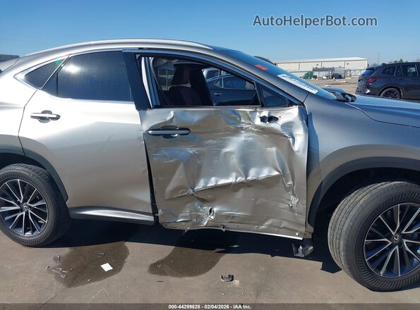 2T2GDCAZ5RC014718 2024 LEXUS NX 250 Gray Widok z przodu