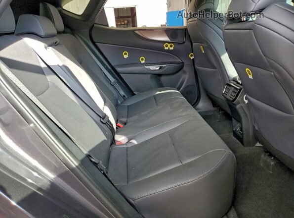 2T2KGCEZ0TC097316 2026 LEXUS NX Gray Widok wnętrza z tyłu
