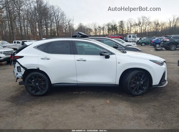 2T2KKCEZ2TC060704 2026 LEXUS NX 350H White Widok wnętrza z tyłu