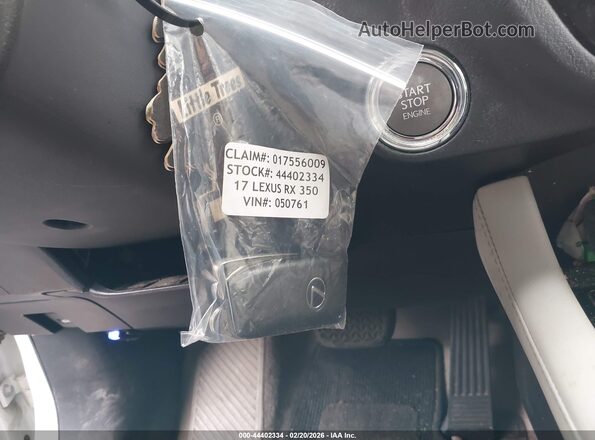 2T2ZZMCA2HC050761 2017 LEXUS RX 350 Белый Вид панели приборов