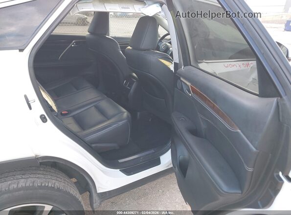 2T2ZZMCA3JC094497 2018 LEXUS RX 350 Белый Вид задних сидений