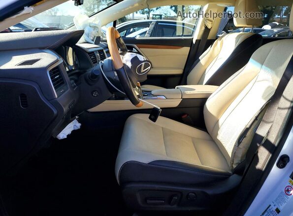 2T2ZZMCA5KC143393 2019 LEXUS RX Белый Вид салона спереди