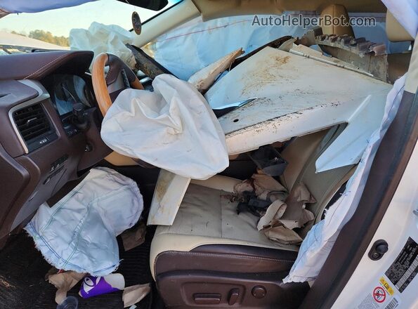 2T2ZZMCA7HC083173 2017 LEXUS RX Белый Вид салона спереди
