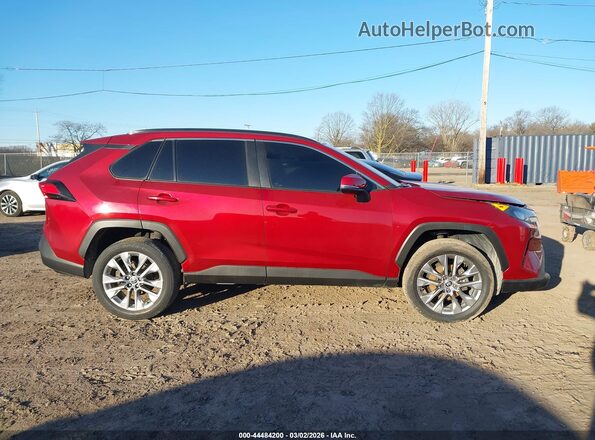 2T3A1RFV4MW241778 2021 TOYOTA LE Красный Вид задней части салона