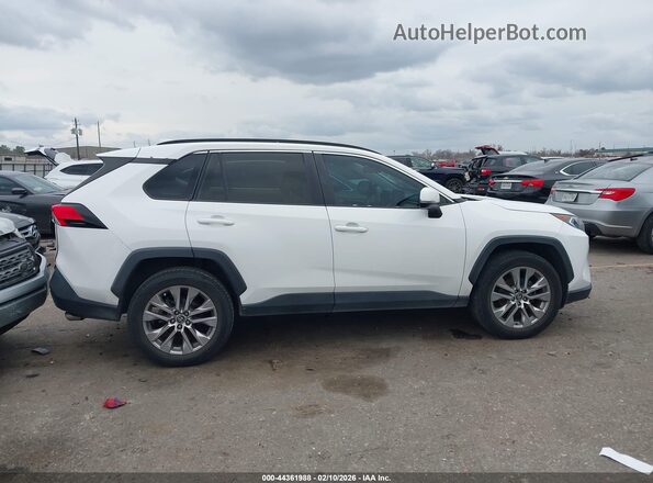 2T3C1RFVXLW073331 2020 TOYOTA LE Белый Вид задней части салона