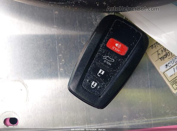 2T3C1RFVXLW073331 2020 TOYOTA LE Белый Вид панели приборов