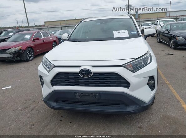2T3C1RFVXLW073331 2020 TOYOTA LE Белый Вид щитка приборов