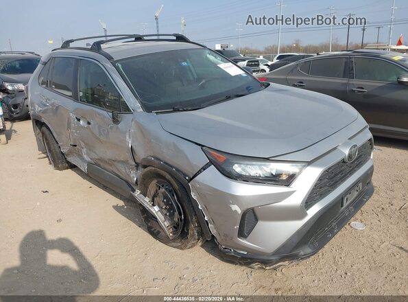 2T3H1RFV1KW017668 2019 TOYOTA LE Silver Przód prawy