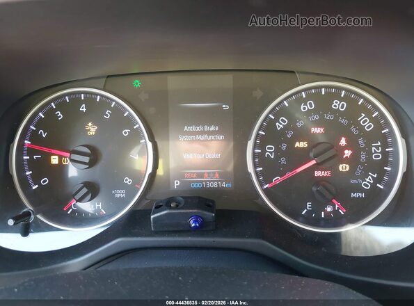 2T3H1RFV1KW017668 2019 TOYOTA LE Silver Widok tylnych siedzeń