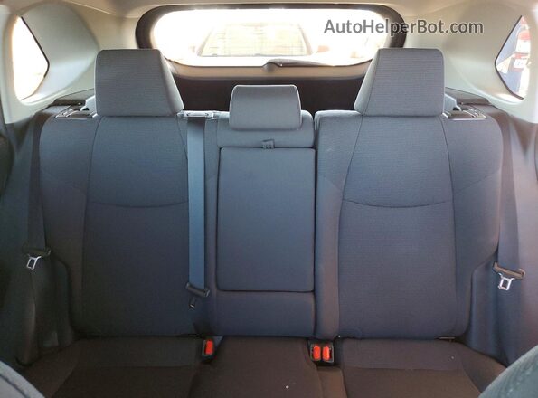 2T3H1RFVXKC016617 2019 TOYOTA LE Red Widok tylnych siedzeń