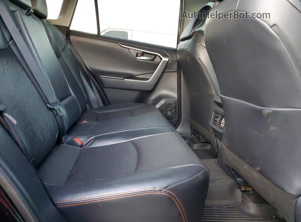 2T3J1RFV7KW059831 2019 TOYOTA RAV4 Black Rear interior view
