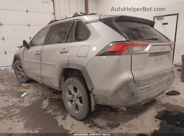 2T3P1RFV4RW471970 2024 TOYOTA LE Серебряный Задняя левая четверть