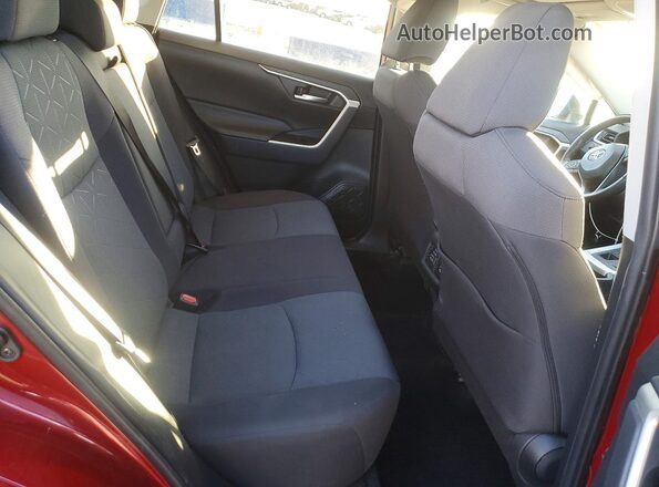 2T3P1RFV7KC043706 2019 TOYOTA LE Red Widok wnętrza z tyłu