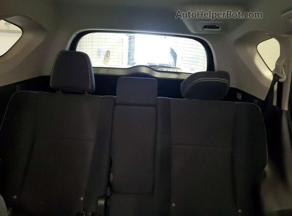 2T3RFREV1JW824472 2018 TOYOTA RAV4 Черный Вид задних сидений