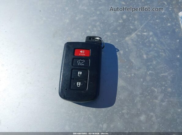 2T3RFREV4JW844599 2018 TOYOTA LE Silver Vista del salpicadero