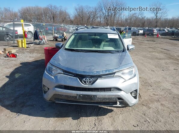 2T3RFREVXGW537088 2016 TOYOTA LE Серебряный Вид щитка приборов