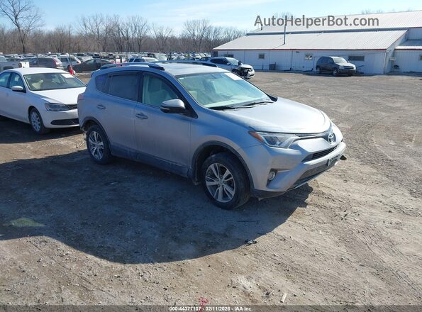 2T3RFREVXGW537088 2016 TOYOTA LE Серебряный Передняя правая четверть