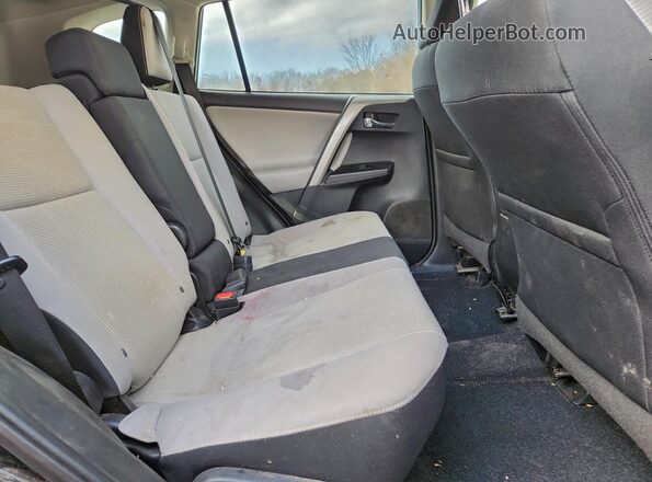 2T3RFREVXJW742143 2018 TOYOTA RAV4 Черный Вид задней части салона