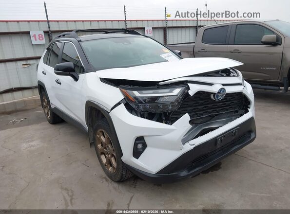 2T3UWRFV3RW215209 2024 TOYOTA RAV4 HYBRID White Przód prawy