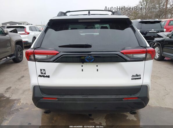 2T3UWRFV3RW215209 2024 TOYOTA RAV4 HYBRID White 