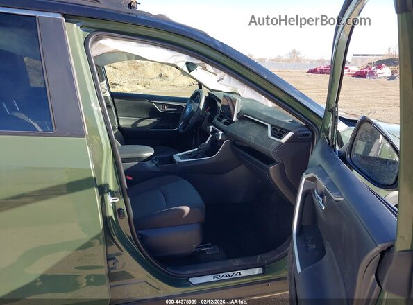 2T3UWRFV3SW290742 2025 TOYOTA RAV4 HYBRID Green Front interior view