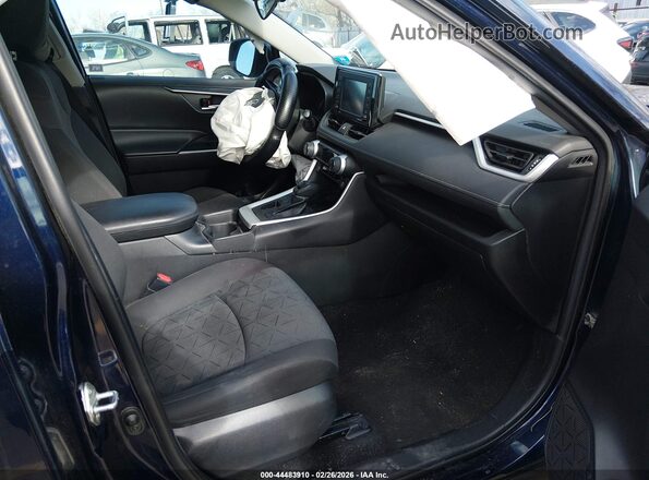 2T3W1RFV4MW126068 2021 TOYOTA LE Синий Вид салона спереди