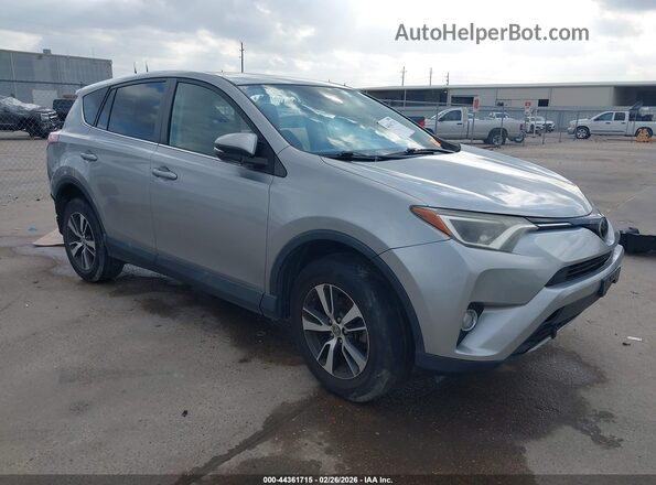 2T3WFREV9JW484622 2018 TOYOTA LE Gray Przód prawy