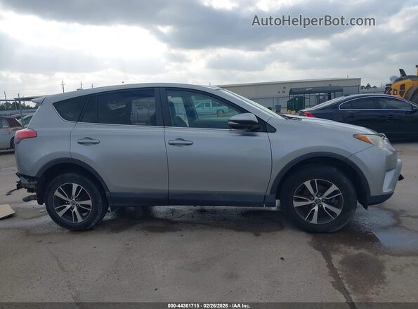 2T3WFREV9JW484622 2018 TOYOTA LE Gray Widok wnętrza z tyłu