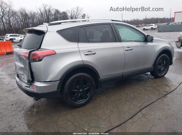 2T3ZFREV2GW267113 2016 TOYOTA LE Серебряный Задняя правая четверть