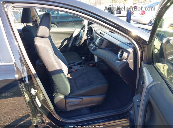 2T3ZFREV2JW418636 2018 TOYOTA LE Черный Вид салона спереди