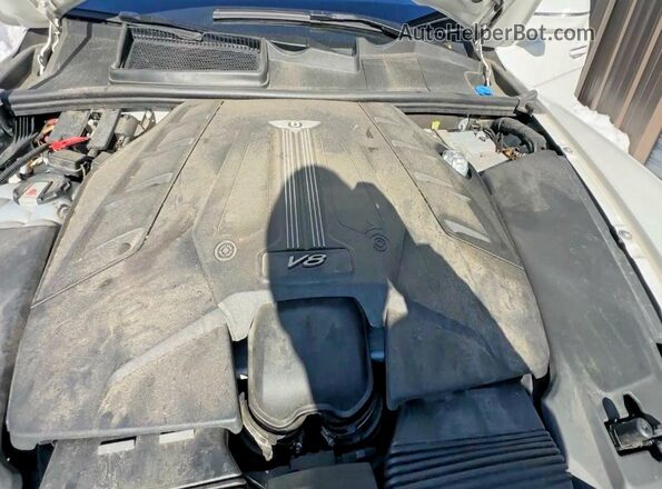 SJAAM2ZV1KC026676 2019 BENTLEY BENTAYGA Белый Вид панели приборов