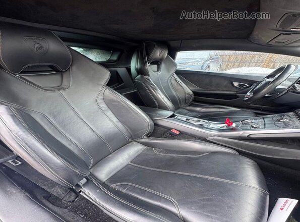 ZHWUC1ZF8FLA03249 2015 LAMBORGHINI HURACAN White Widok z tyłu