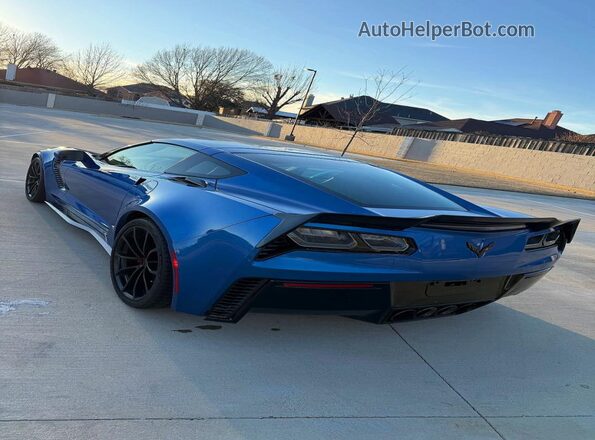 1G1YS2D60K5605674 2019 CHEVROLET CORVETTE Синий Передняя правая четверть