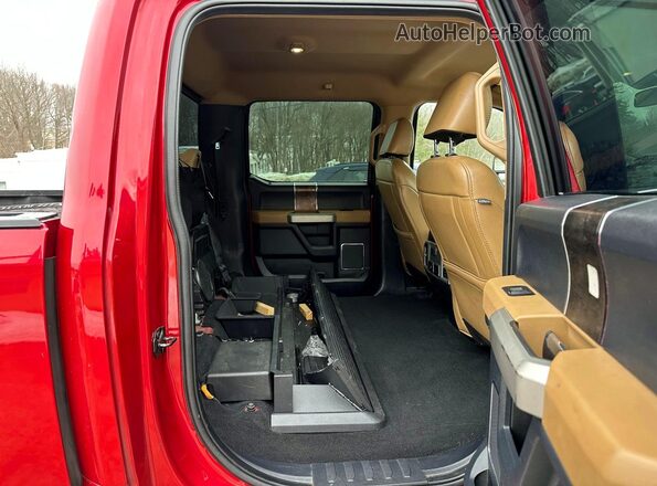 1FT8W3DT2NEC57260 2022 FORD F350 Red Vista interior delantera