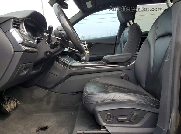 WA1AVAF14KD009852 2019 AUDI Q8 Black Widok deski rozdzielczej