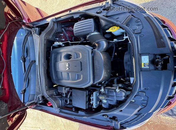 1C4RJFAGXKC670384 2019 JEEP GRAND CHER Бордовый Вид панели приборов