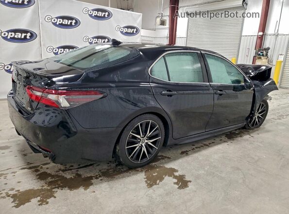 4T1G11AK3PU738066 2023 TOYOTA CAMRY Черный Передняя правая четверть