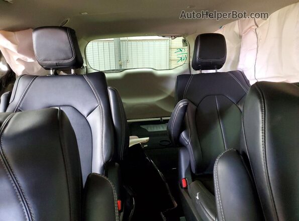 2C4RC1S74RR130607 2024 CHRYSLER PACIFICA Black Rear interior view