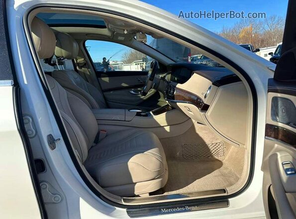 WDDUG8GB1KA436037 2019 MERCEDES-BENZ S Белый Вид панели приборов