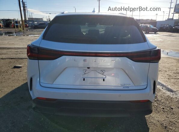 2T2GGCEZXNC004892 2022 LEXUS NX Белый Вид салона спереди