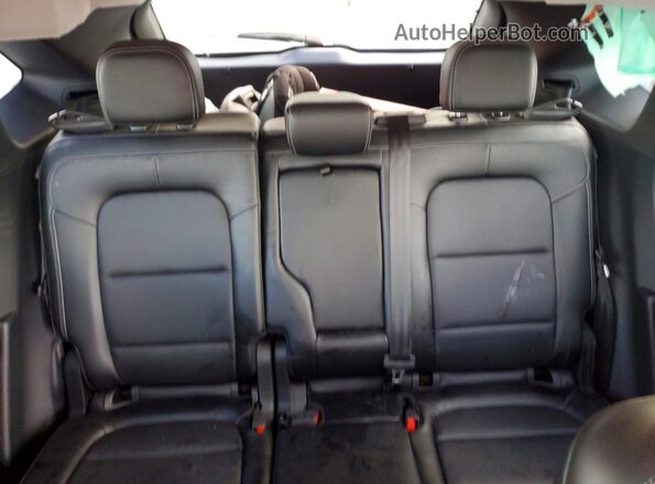 1FMCU0H67NUA81097 2022 FORD ESCAPE Серебряный Вид задней части салона